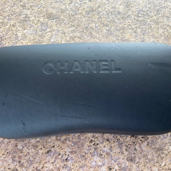 Authentic Chanel Sunglasses main image 4